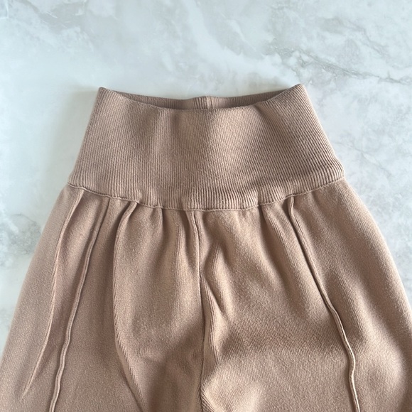 Lounge Set - Picture 4 of 4